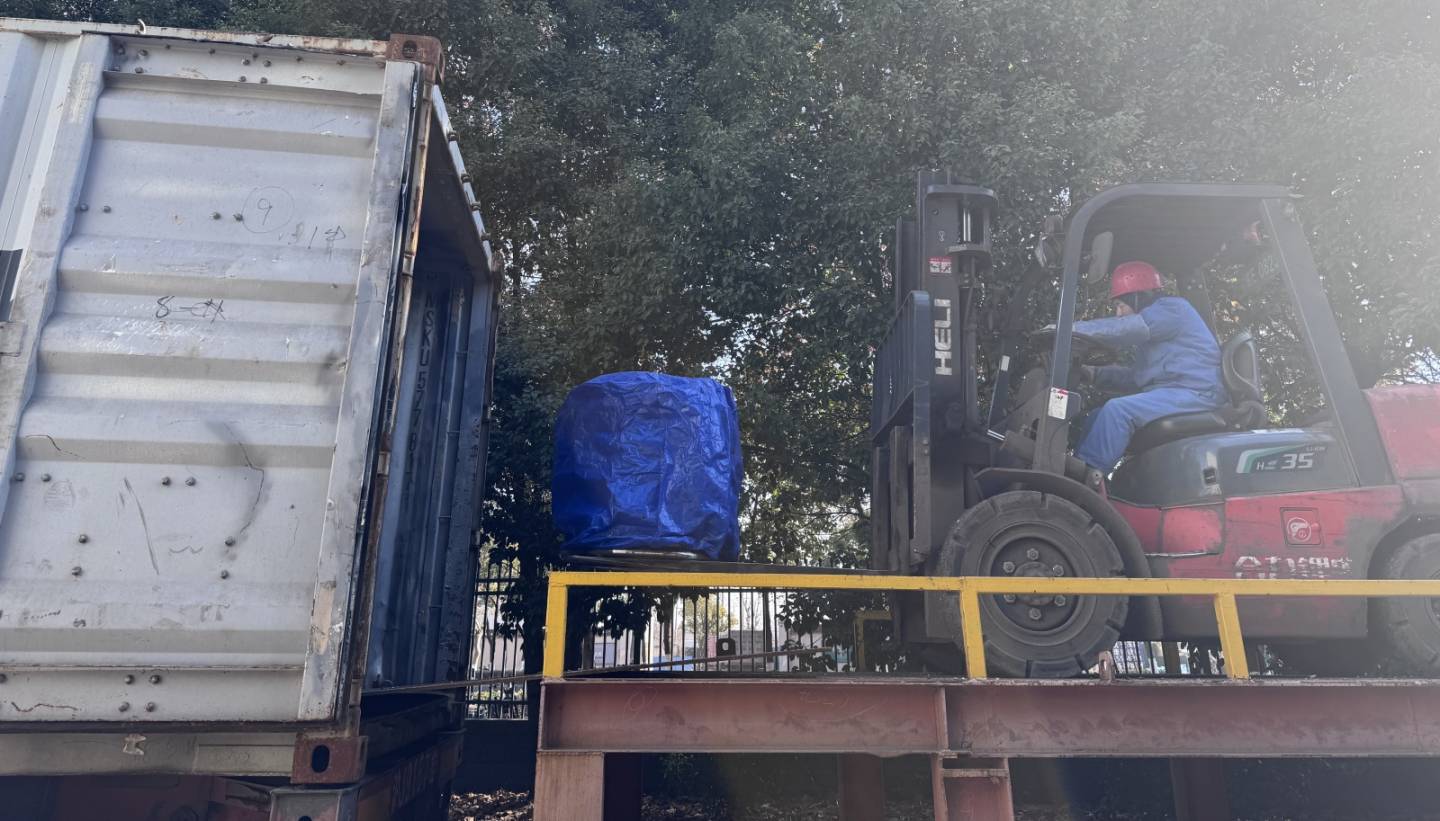 100 MTJ650B पहियों को डेनमार्क भेजा गया